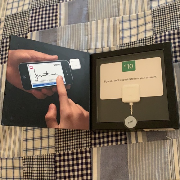 NEW! Square Card Reader - Picture 3 of 3